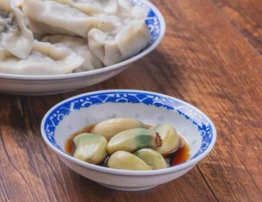 ?臘八蒜冬天放三個月還能吃嗎?臘八蒜能腌多久