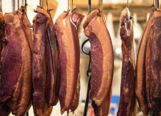 ?臘肉上的霉菌能煮死嗎?臘肉發霉是什么樣子的圖片