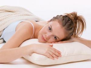 經(jīng)常熬夜吃什么食物排毒？減少熬夜的危害