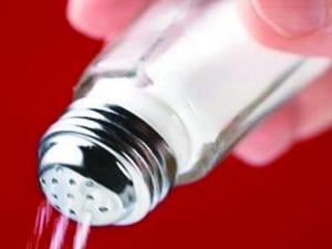 炒菜什么時(shí)候放鹽最好？炒菜先放鹽還是后放鹽