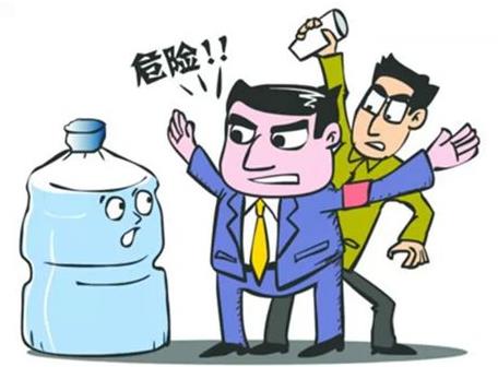 桶裝水保質(zhì)期是多久?超過多少天就不能喝了?桶裝水多少升多錢一桶