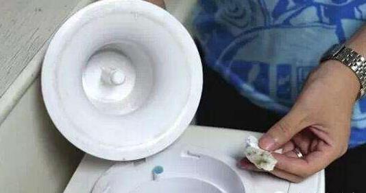 桶裝水保質(zhì)期是多久?超過多少天就不能喝了?桶裝水多少升多錢一桶