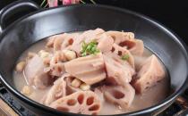 夏季養胃湯飲食譜：藕節燉排骨