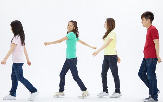 如何糾正走路外八字腳？