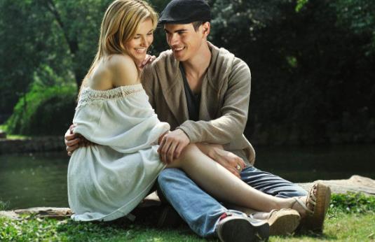 一見鐘情的表白攻略 40條一見鐘情表白詞