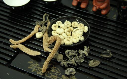 經常煲中藥你煲的對嗎？ 可能令藥效減半