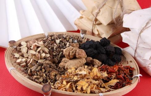 經常煲中藥你煲的對嗎？ 可能令藥效減半