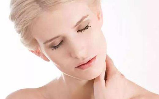 不讓頸紋出賣年齡 鍛煉頸部肌肉讓自己更年輕