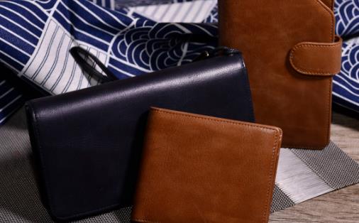 皮革包不耐用是你沒(méi)有保養(yǎng)好 包包油脂不足干燥易損