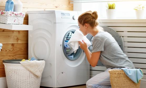 選擇家用洗衣機 滾筒洗衣機和波輪洗衣機哪個更好