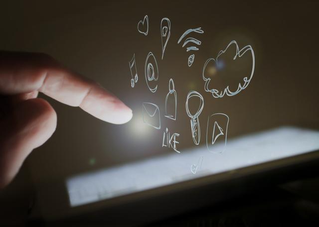 為什么手機是睡眠殺手？習慣性睡前玩手機、長期熬夜玩手機的危害