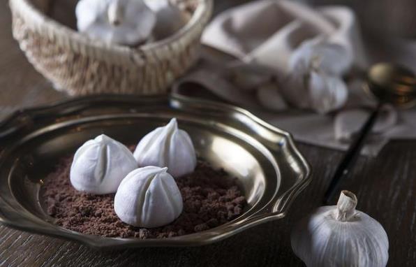 為什么手機是睡眠殺手？習慣性睡前玩手機、長期熬夜玩手機的危害