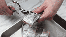 早餐不建議吃哪些食物，不吃早餐的危害：低血糖、胃炎、胃潰瘍